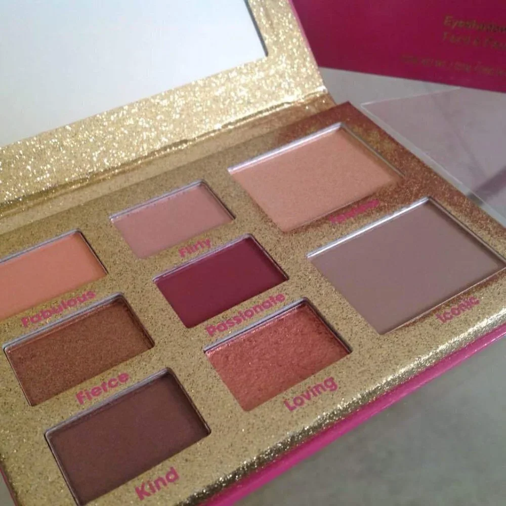 Mally Beauty Mallywood Eyeshadow Palette (shimmers - glimmers and mattes) gift